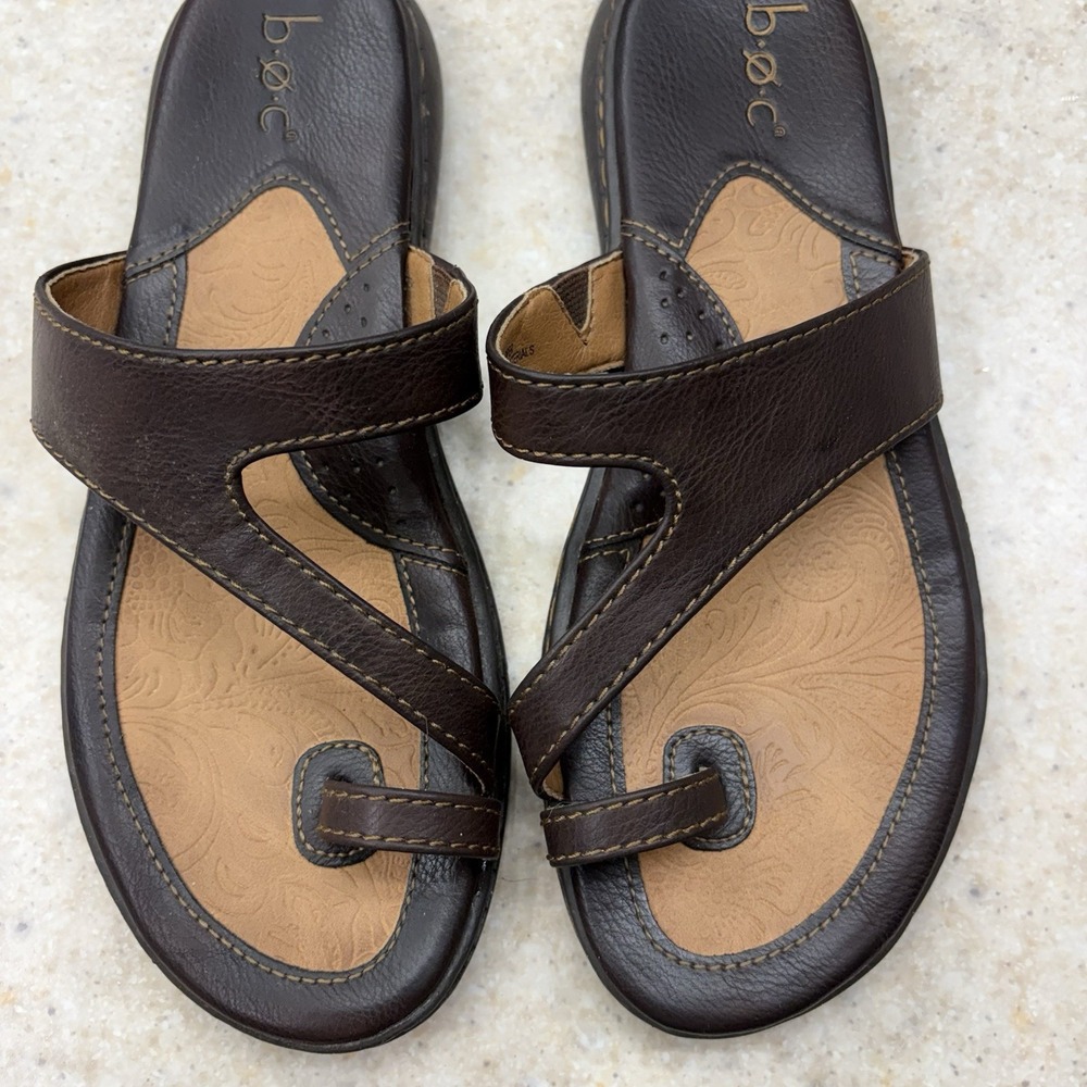 B.O.C. Women Sz 7M Leather Sandals Toe Loop Brown Alisha Born Flat - Picture 6 of 8